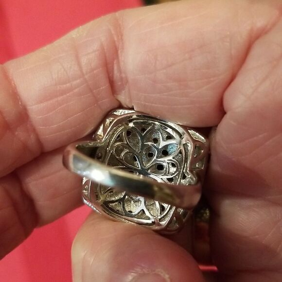 BLUE TOPAZ RING!!! GENUINE STONES !!! NEW!!! Size 8 Women!!! - Picture 7 of 12